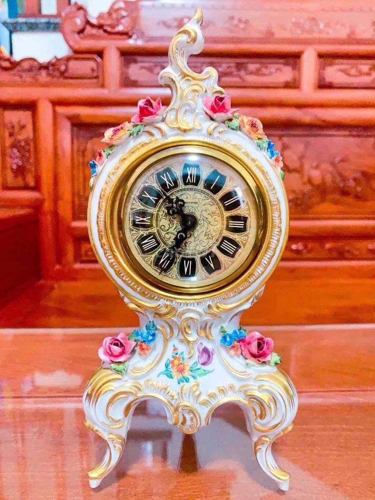 Đồng hồ để bàn vẽ vàng Đức. Mua bán Nội thất, đồ gia dụng khác tại Huyện Gia Lộc Hải Dương được đăng bởi Điện máy nhật úc hình 1