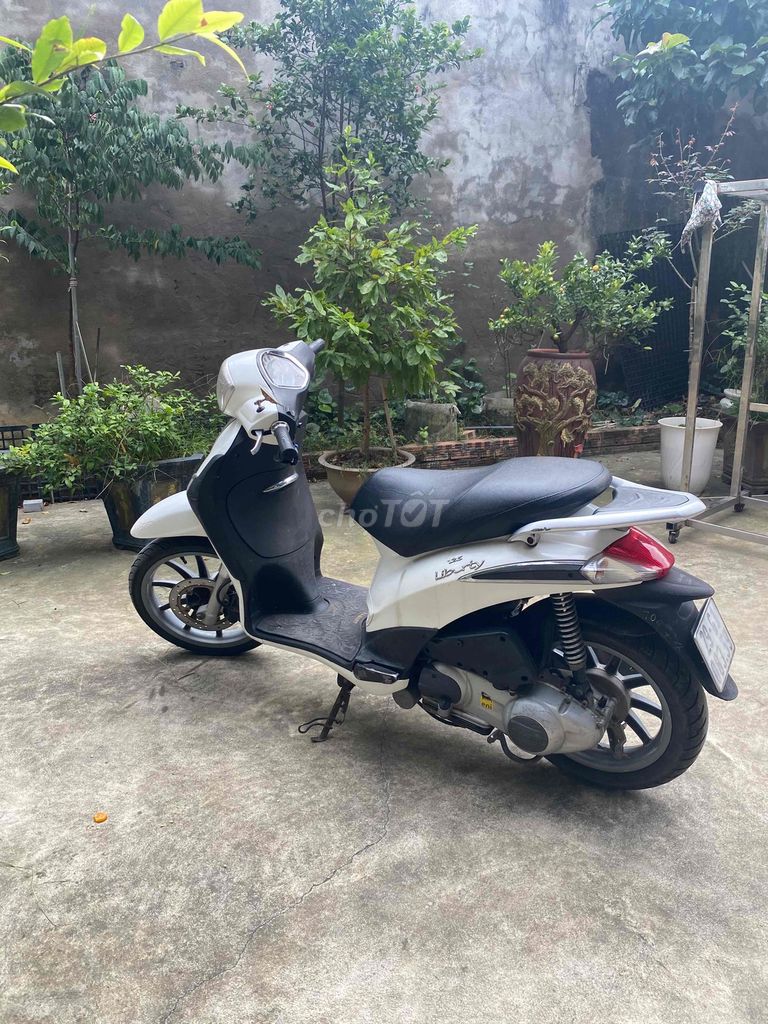 Cần bán xe Liberty 125  nhập Ý. Mua bán Xe máy tại Thành phố Thanh Hóa Thanh Hóa được đăng bởi Nguyễn Trọng Đạt hình 4