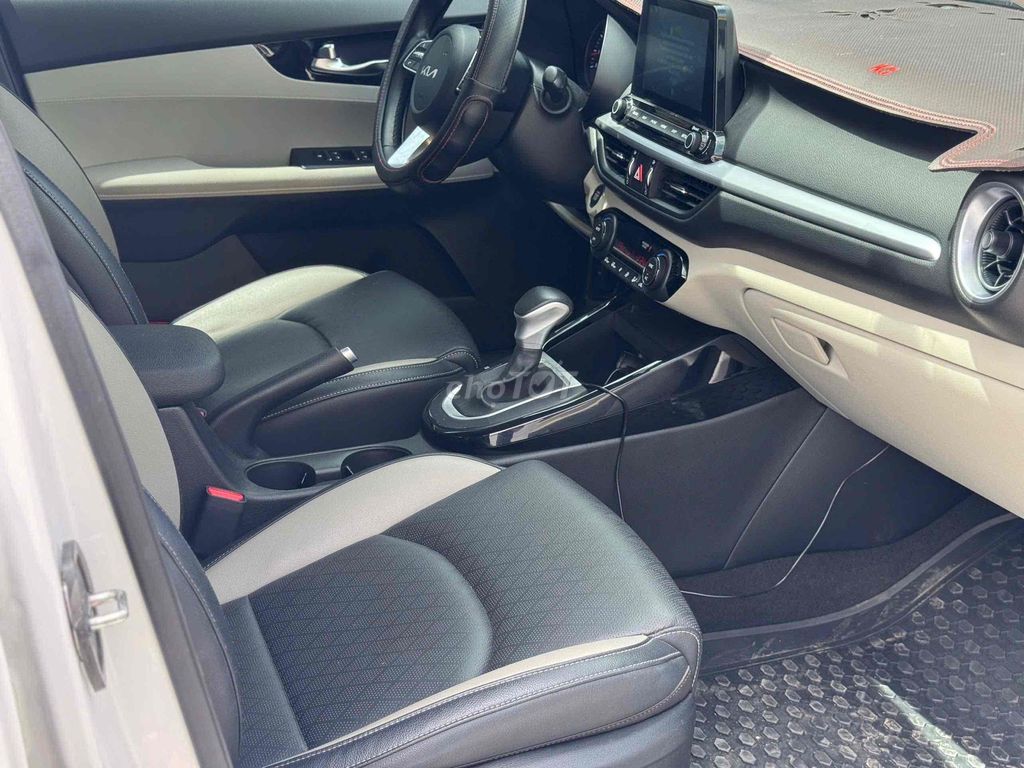Kia K3 2024 Luxury 1.6 AT Chỉ Từ 170Tr Nhận Xe. Mua bán Ô tô tại Quận Cái Răng Cần Thơ được đăng bởi Chuyên Mua Bán Ô Tô Qua Sử Dụng Carpla Cần Thơ hình 10