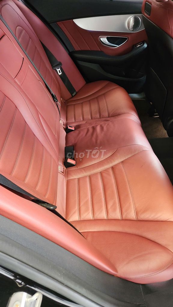C300 AMG 2016 Đen nội thất đỏ siêu hiếm. Mua bán Ô tô tại Quận 7 Tp Hồ Chí Minh được đăng bởi tuấn anh hình 10