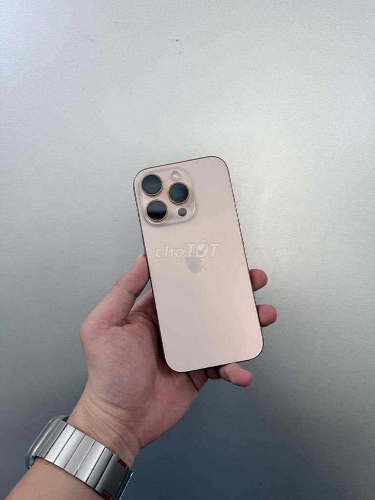Apple iPhone 16 Pro 128GB Sa Mạc Việt Nam. Mua bán Điện thoại tại Quận Thanh Khê Đà Nẵng được đăng bởi Tiến Cường hình 1