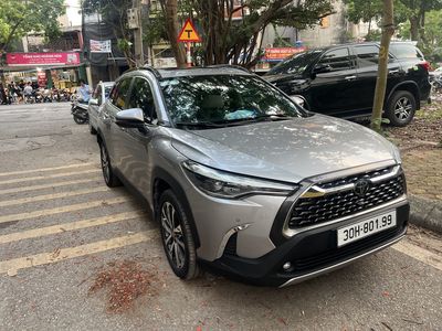Toyota Cross 1.8V 2022 Bạc 7800 km