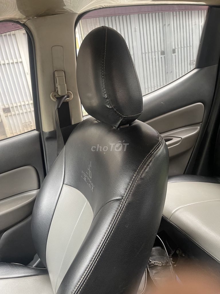 Mitsubishi Triton 2017 4x2 AT - 300000 km. Mua bán Ô tô tại Quận Hà Đông Hà Nội được đăng bởi Nguyen Van Vu hình 2