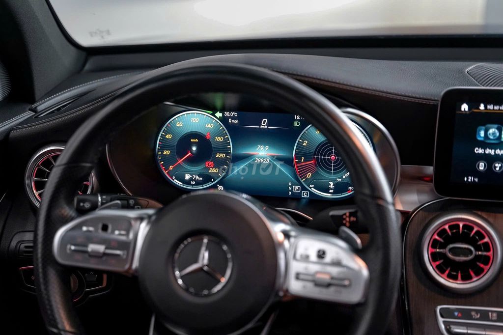 Mercedes GLC300 4Matic bản update V1 2022. Mua bán Ô tô tại Quận 7 Tp Hồ Chí Minh được đăng bởi Hoàn Lee Xe Lướt hình 10