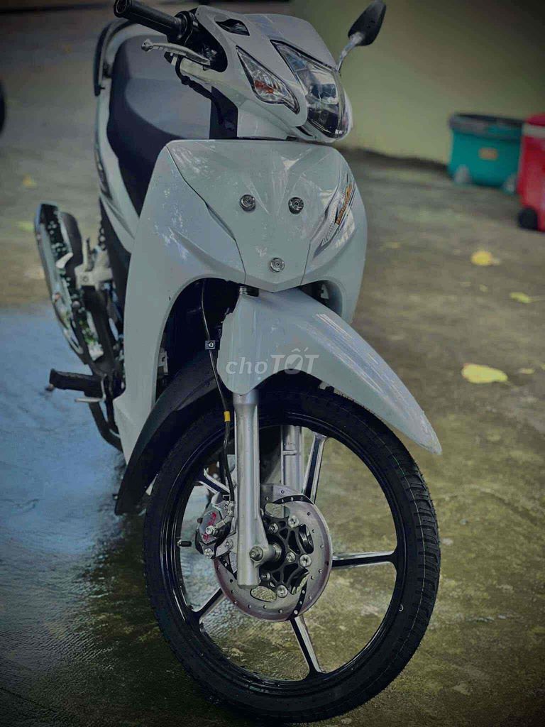 Honda Wave Alpha trắng đẹp, chính chủ, giá 14tr5. Mua bán Xe máy tại Thành phố Dĩ An Bình Dương được đăng bởi Nguyên Nhật hình 3
