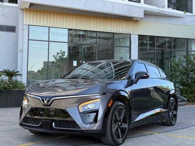 VinFast VF7 2024 Plus 2 động cơ full options. Mua bán Ô tô tại Quận Long Biên Hà Nội được đăng bởi Phát Vũ Vinfast hình 1