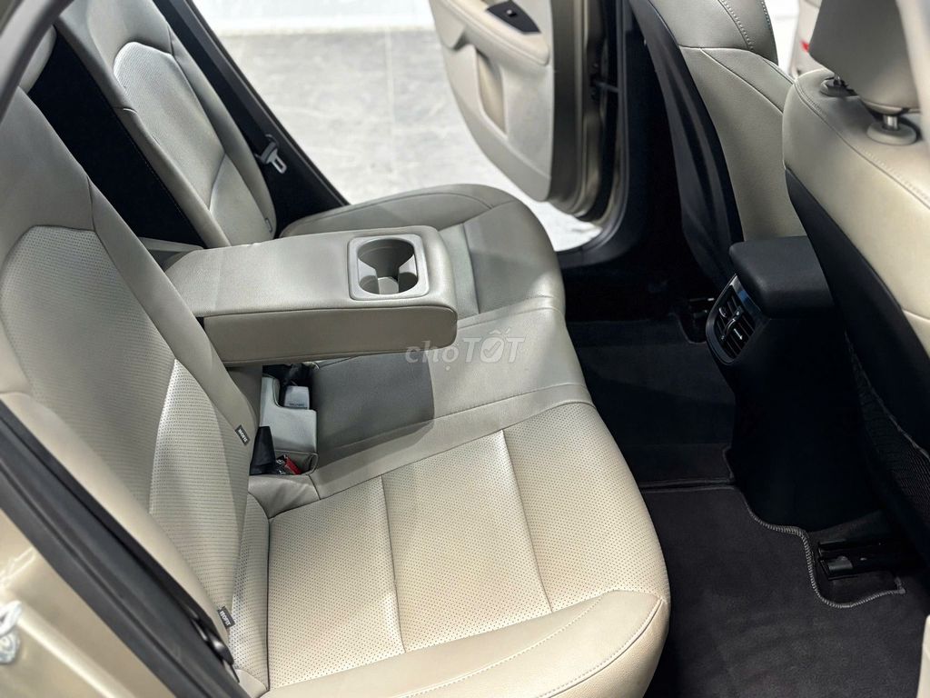 Kia Cerato 2019 1.6 AT Luxury - 20000 km. Mua bán Ô tô tại Huyện Hóc Môn Tp Hồ Chí Minh được đăng bởi Đạt hình 8