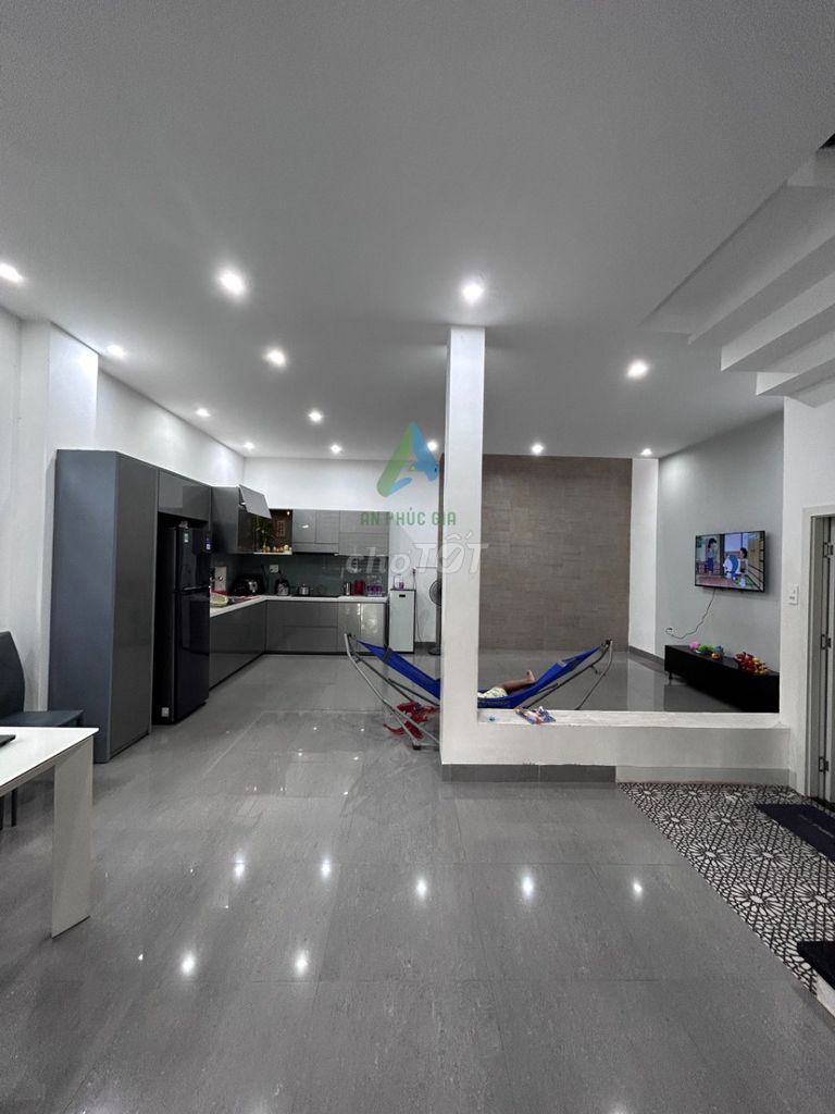 Rent · 3 bd · 98 м² · Quận Ngũ Hành Sơn, ул. Đường Hoài Thanh