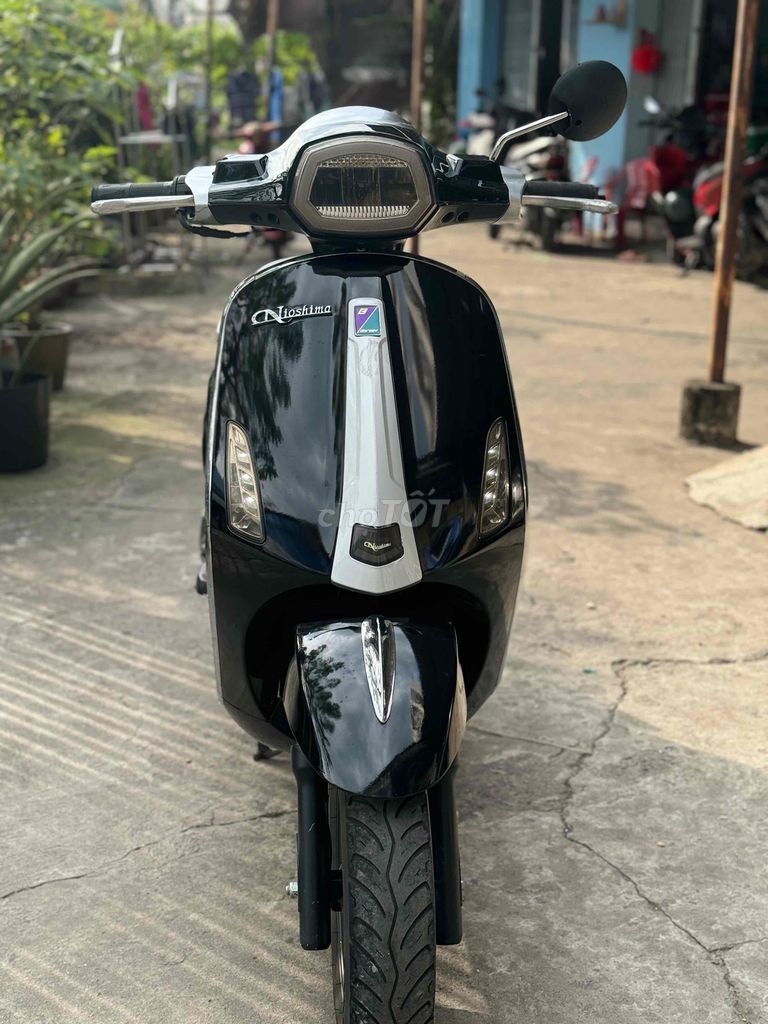 Vespa 50cc Nioshima plus mẫu đèn vuông