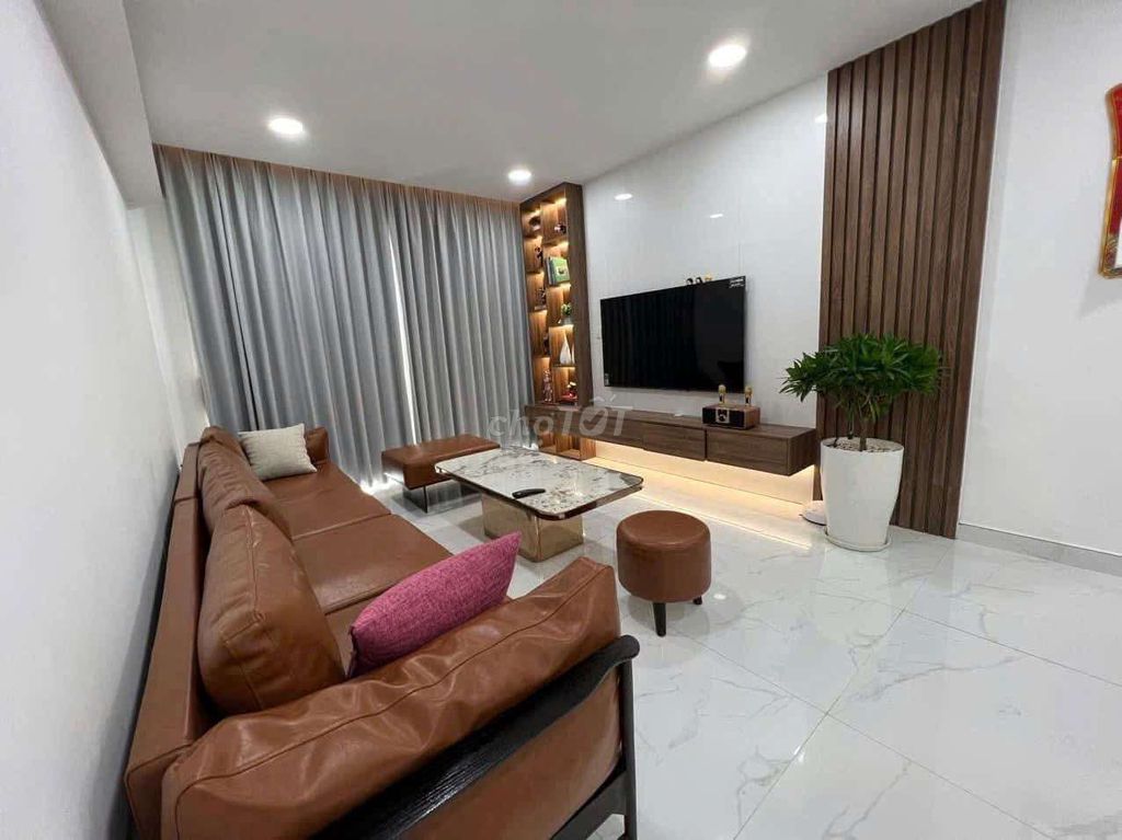 Аренда · 2 комн. · 96 м² · Quận Tân Phú