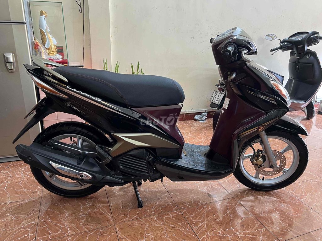 Luvias màu đen đời 2012 biển số Sài Gòn. Mua bán Xe máy tại Quận Phú Nhuận Tp Hồ Chí Minh được đăng bởi Văn Thanh Hưng hình 5