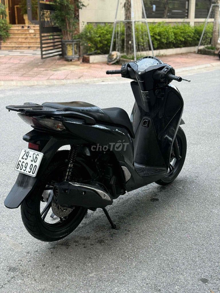 Honda SH 150i ABS 2018 Черный оригинальный в отличном состоянии