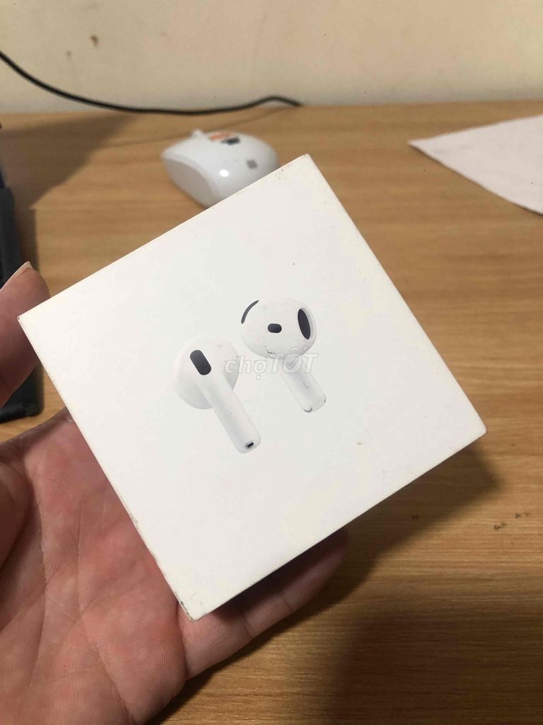 Tai nghe Apple Airpods 4 Trắng Mới. Mua bán Tivi, Âm thanh tại Thành phố Dĩ An Bình Dương được đăng bởi Nguyễn Hải Đăng hình 1