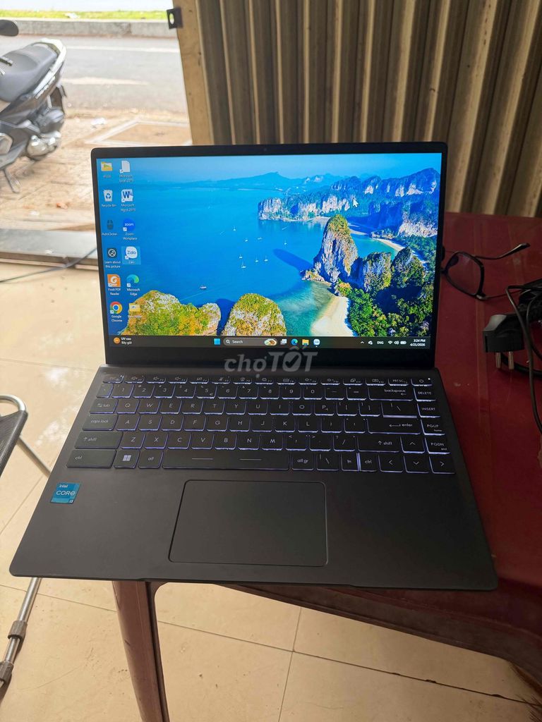 MSI Modern 14 i3 8GB/222GB Đen. Mua bán Laptop tại Thành phố Gia Nghĩa Đắk Nông được đăng bởi Lê Quý Đôn hình 1