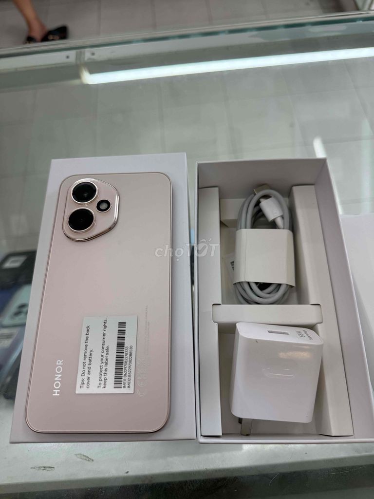 Honor 400 5G r12/256gb gold fullbox bh T10/2026. Mua bán Điện thoại tại Quận Đống Đa Hà Nội được đăng bởi Dung hình 1