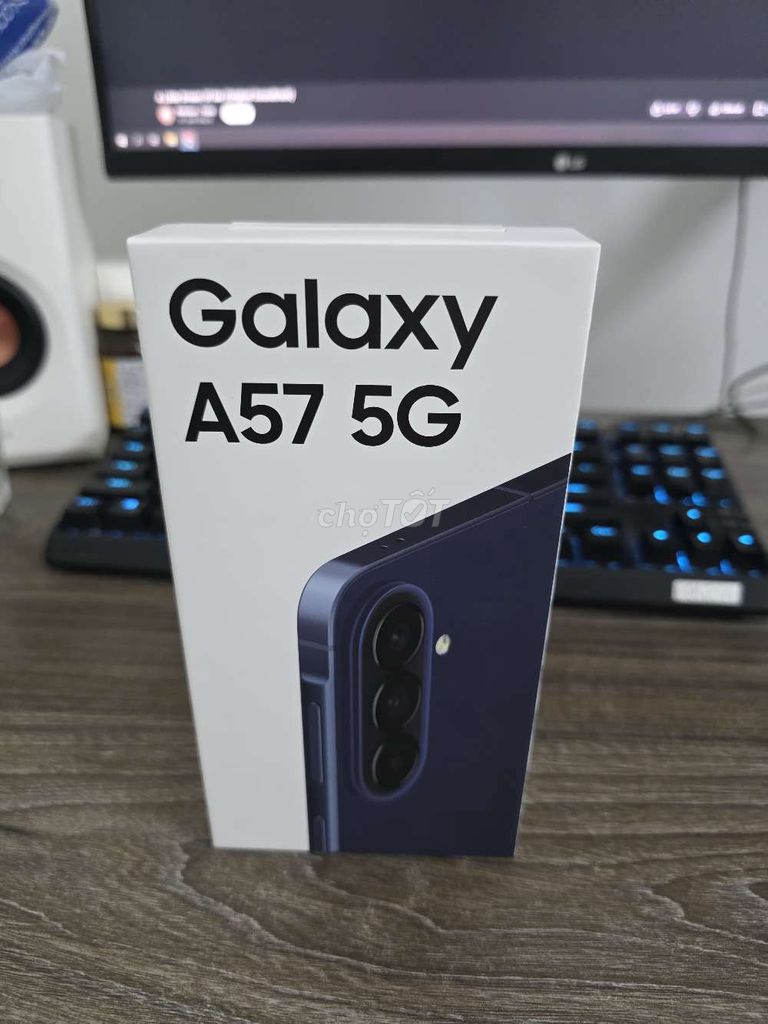 Samsung Galaxy A57 5G 128GB Xanh Navy. Mua bán Điện thoại tại Quận Bắc Từ Liêm Hà Nội được đăng bởi Nguyễn Anh Tuấn hình 1