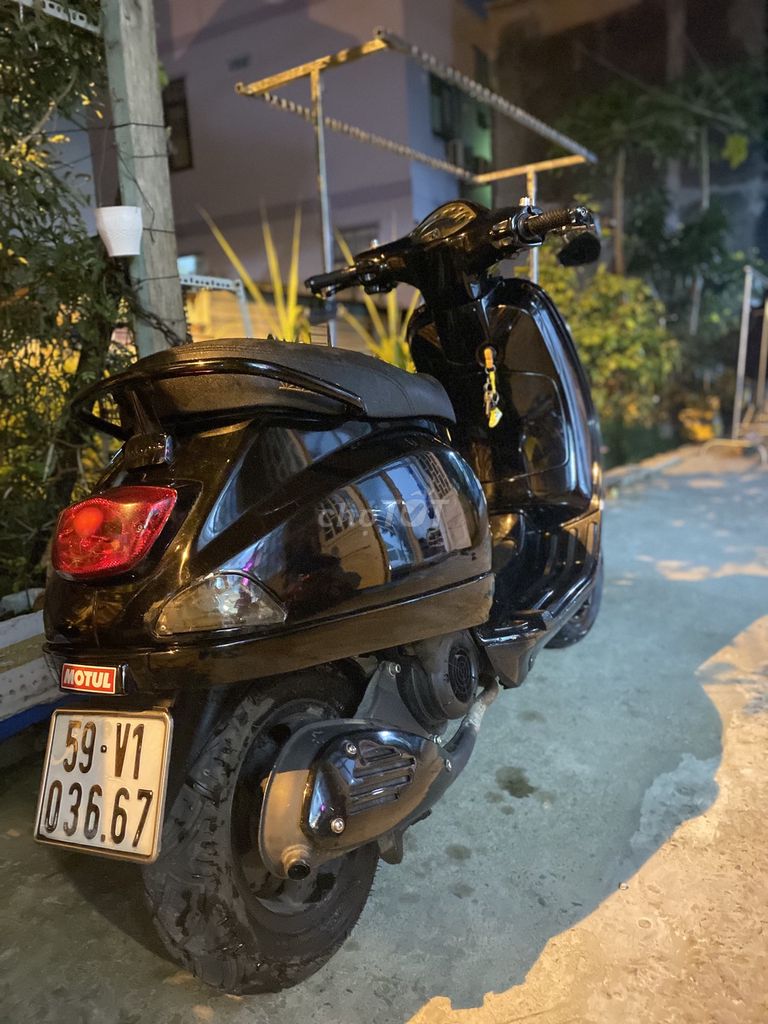 Piaggio Vespa LX125 Đen. Mua bán Xe máy tại Quận 8 Tp Hồ Chí Minh được đăng bởi Nguyễn Di hình 1