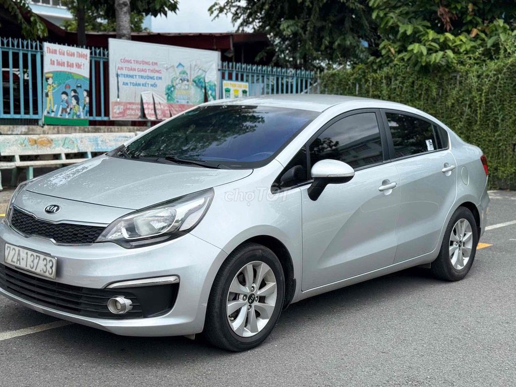 Kia Rio 2015 1.4 AT Sedan - 98000 km. Mua bán Ô tô tại Thành phố Dĩ An Bình Dương được đăng bởi tran van Huy hình 1