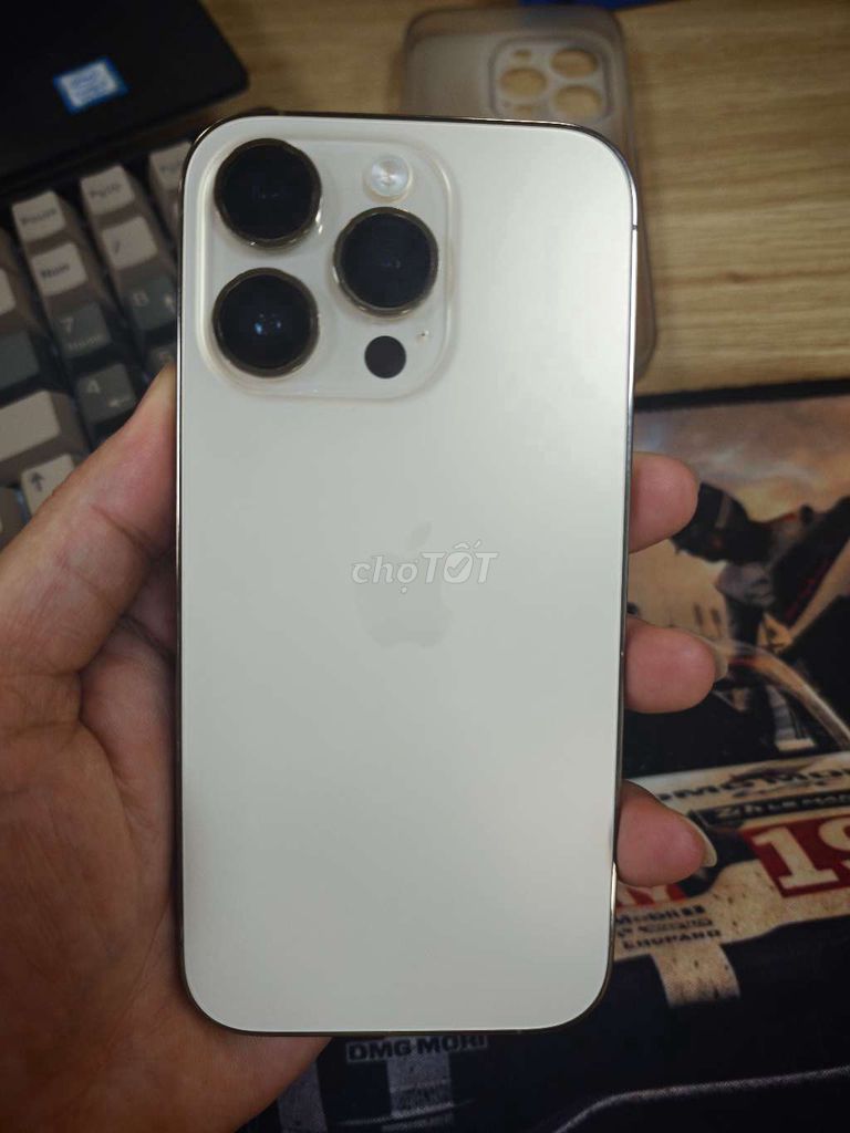 Apple iPhone 14 Pro 256GB Vàng 95%. Mua bán Điện thoại tại Quận Long Biên Hà Nội được đăng bởi Công Hoàng hình 1
