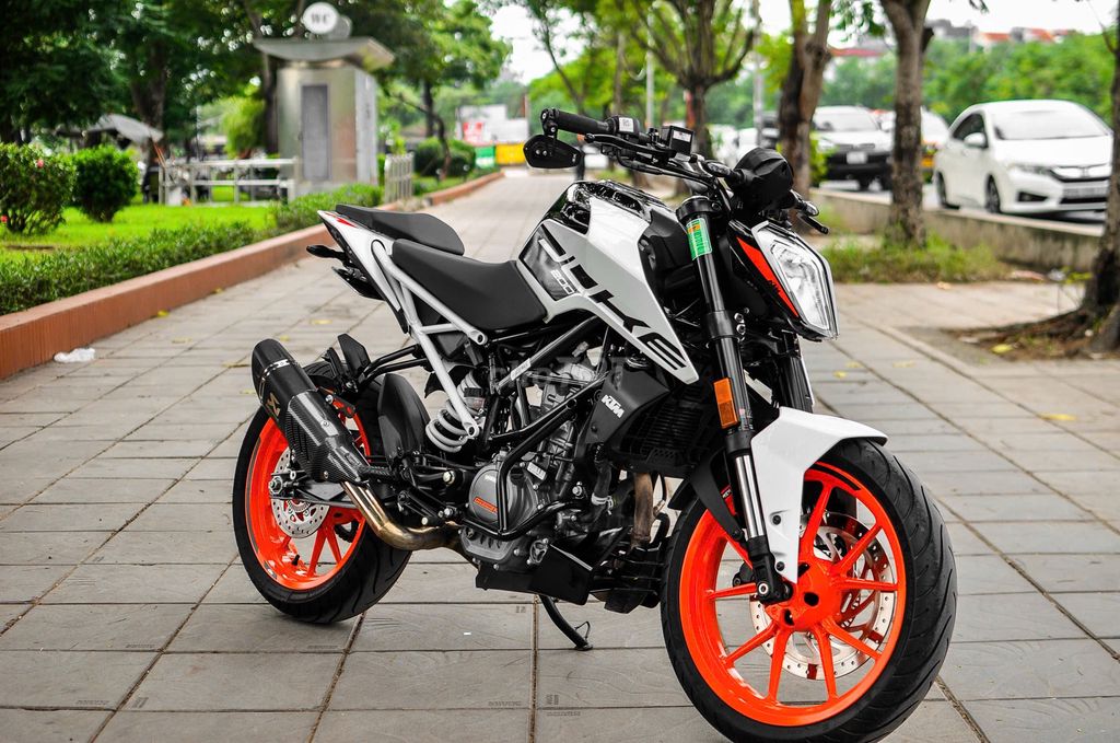 THANH MOTOR Cần bán KTM Duke 200 12/2023. Mua bán Xe máy tại Quận Hoàng Mai Hà Nội được đăng bởi Lê Chí Thanh hình 2