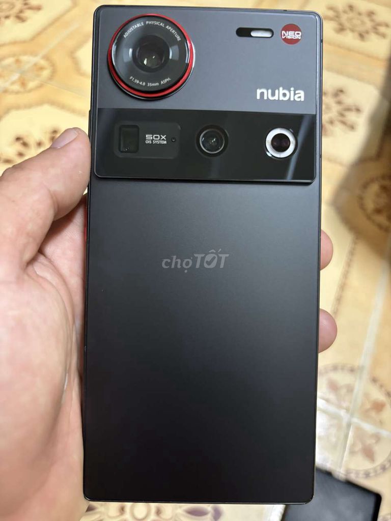 Nubia Z70 Ultra 12GB/256GB Đen. Mua bán Điện thoại tại Thành phố Bến Tre Bến Tre được đăng bởi Lê Trường hình 1