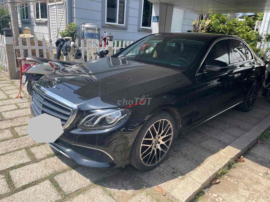 Mercedes Benz E Class 2019 E200. Mua bán Ô tô tại Quận 12 Tp Hồ Chí Minh được đăng bởi Lê Trung Chính hình 6