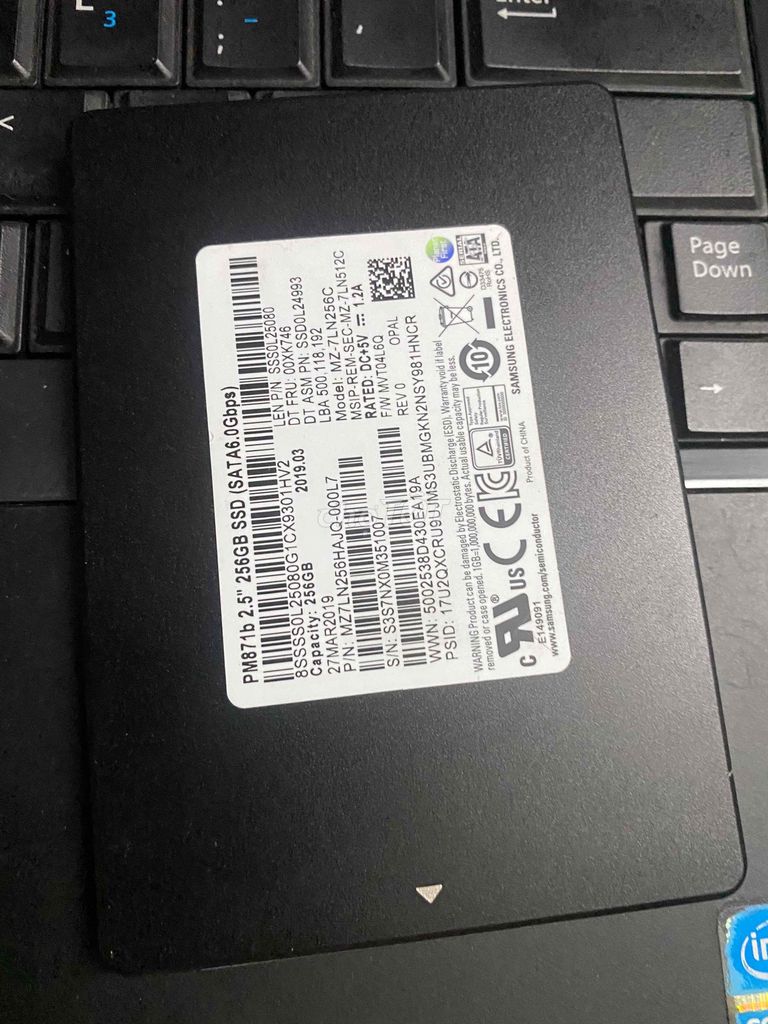 SSD Samsung 256G hàng zin us theo máy sẵn Win 10