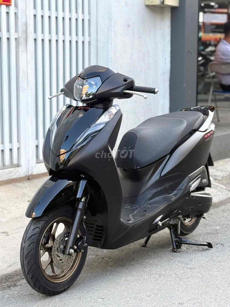Honda Lead 125cc 2019 черный матовый спецверсия 1 хозяин
