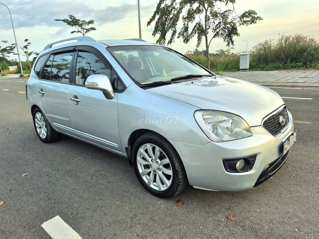Kia Carens 2011 photo 5