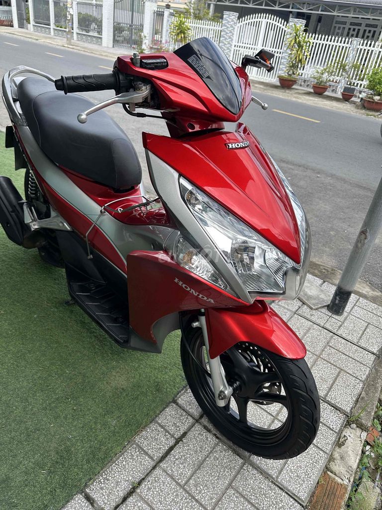 Honda Air Blade odo 38.000 chuẩn máy zin êm. Mua bán Xe máy tại Huyện Thới Lai Cần Thơ được đăng bởi Trường nguyễn hình 4