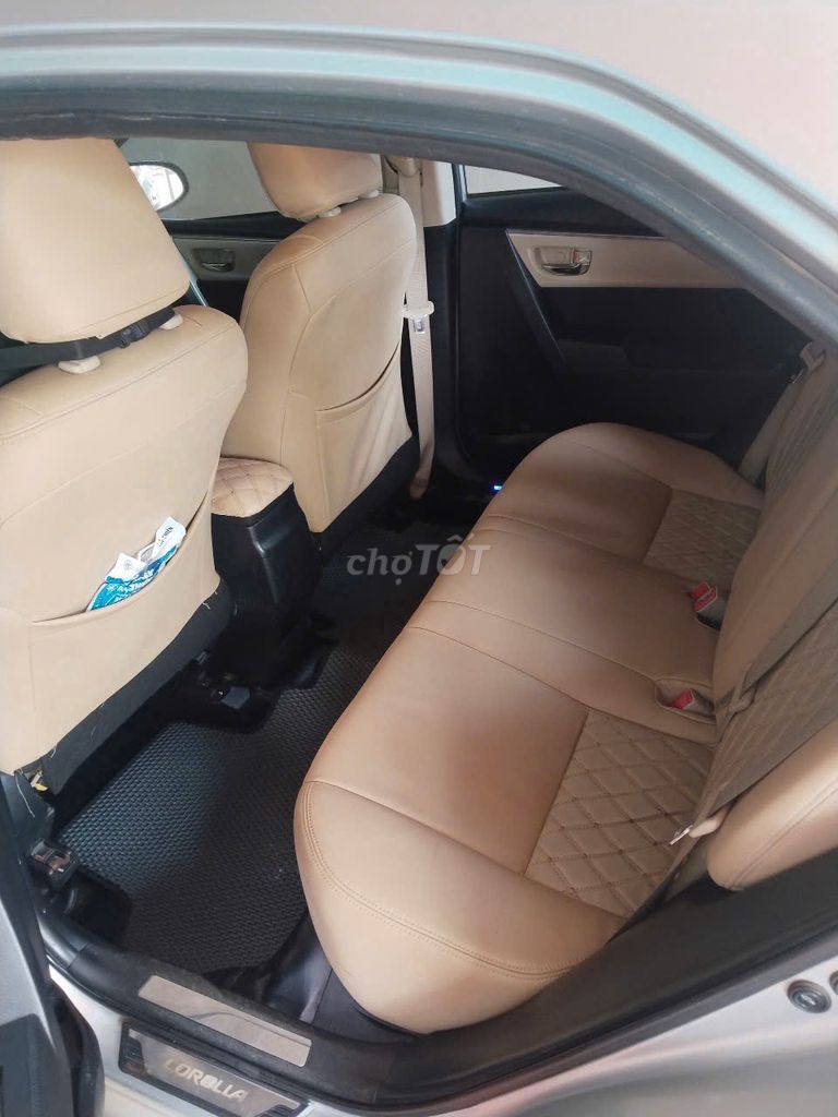 Toyota Altis 2015 Số sàn 150km Bạc. Mua bán Ô tô tại Huyện Cư M'gar Đắk Lắk được đăng bởi Chữ hình 3