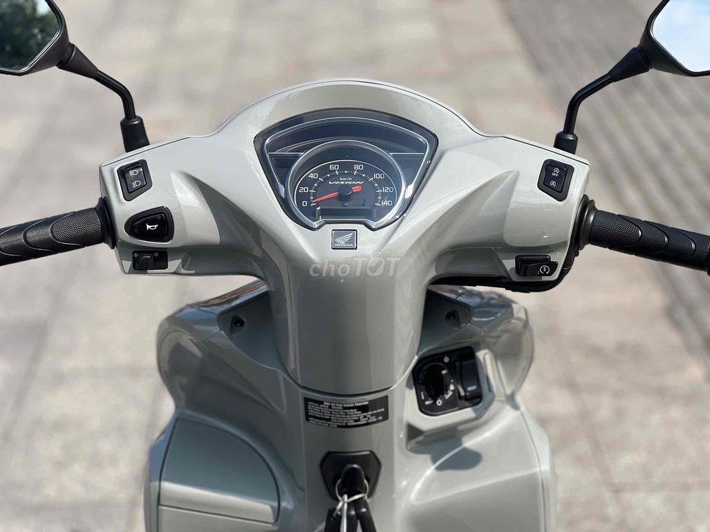 ❤️ Vision đời 2025 bánh lớn odo 1000km bstp 9c. Mua bán Xe máy tại Quận 11 Tp Hồ Chí Minh được đăng bởi Hưng Từ hình 8