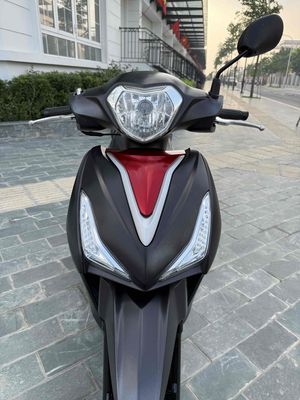 Bán kimco Candy Hermosa 50cc siêu lướt siêu mới. Mua bán Xe máy tại Quận Bắc Từ Liêm Hà Nội được đăng bởi Hữu Nhuận