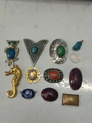 Emblem đá quý 50k. Mua bán Đồ sưu tầm, đồ cổ tại Quận 8 Tp Hồ Chí Minh được đăng bởi nguyễn phúc hậu