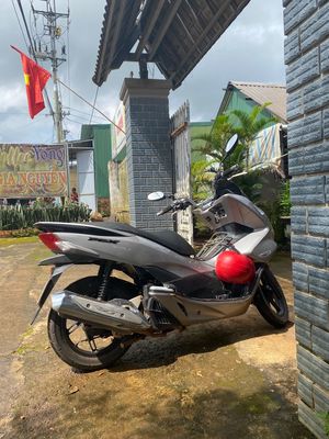 Honda PCX. Mua bán Xe máy tại Thành phố Gia Nghĩa Đắk Nông được đăng bởi nguyên giang