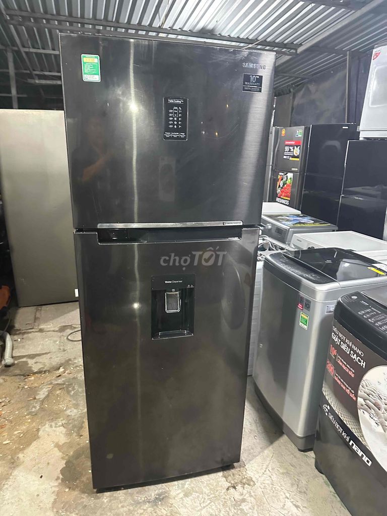 Tủ lạnh Samsung Inverter 380L Đen. Mua bán Tủ lạnh tại Huyện Bình Chánh Tp Hồ Chí Minh được đăng bởi Nguyễn Chí bảo hình 1