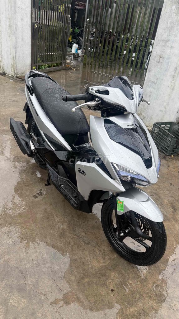 Воздушный клинок Honda 2016 Черный, серебристый