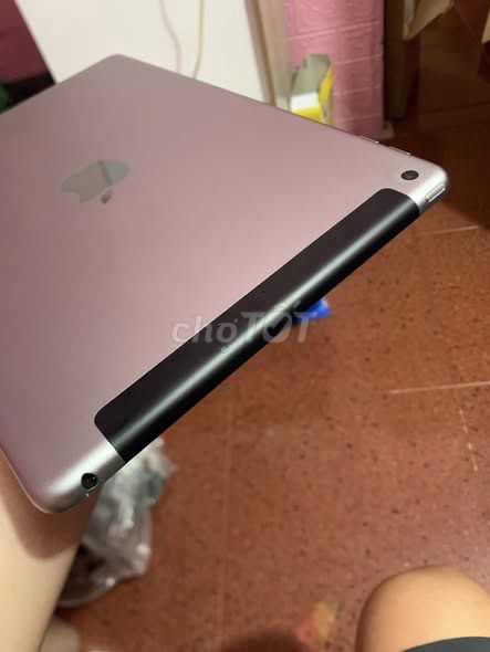 Apple iPad Gen 6 32GB Xám. Mua bán Máy tính bảng tại Quận 1 Tp Hồ Chí Minh được đăng bởi Hội Đồ Điện Tử hình 1