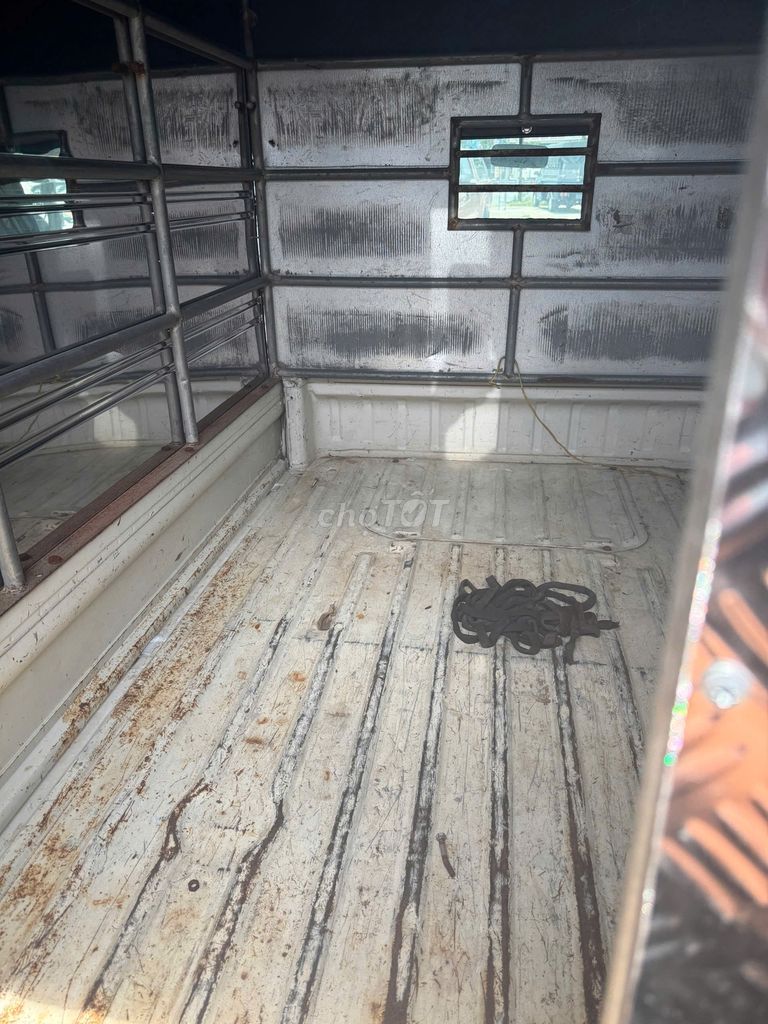 BÁN XE SUZUKI, THÙNG MUI BẠT, MÀU TRẮNG, NĂM 2014. Mua bán Xe tải, xe ben tại Thành phố Thái Bình Thái Bình được đăng bởi vũ quý tưởng hình 4