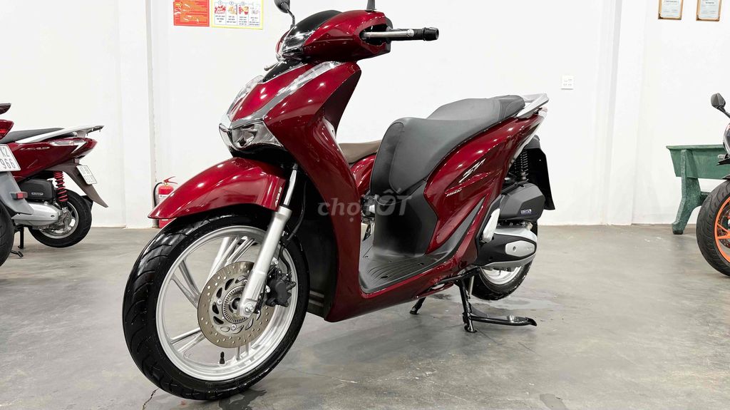 SH 150 CỌP ZIN LĂN BÁNH VÀI NGÀN ĐẸP NHƯ MỚI. Mua bán Xe máy tại Thành phố Long Khánh Đồng Nai được đăng bởi Cửa Hàng Xe Máy Cũ Thành Phát Đồng Nai hình 3