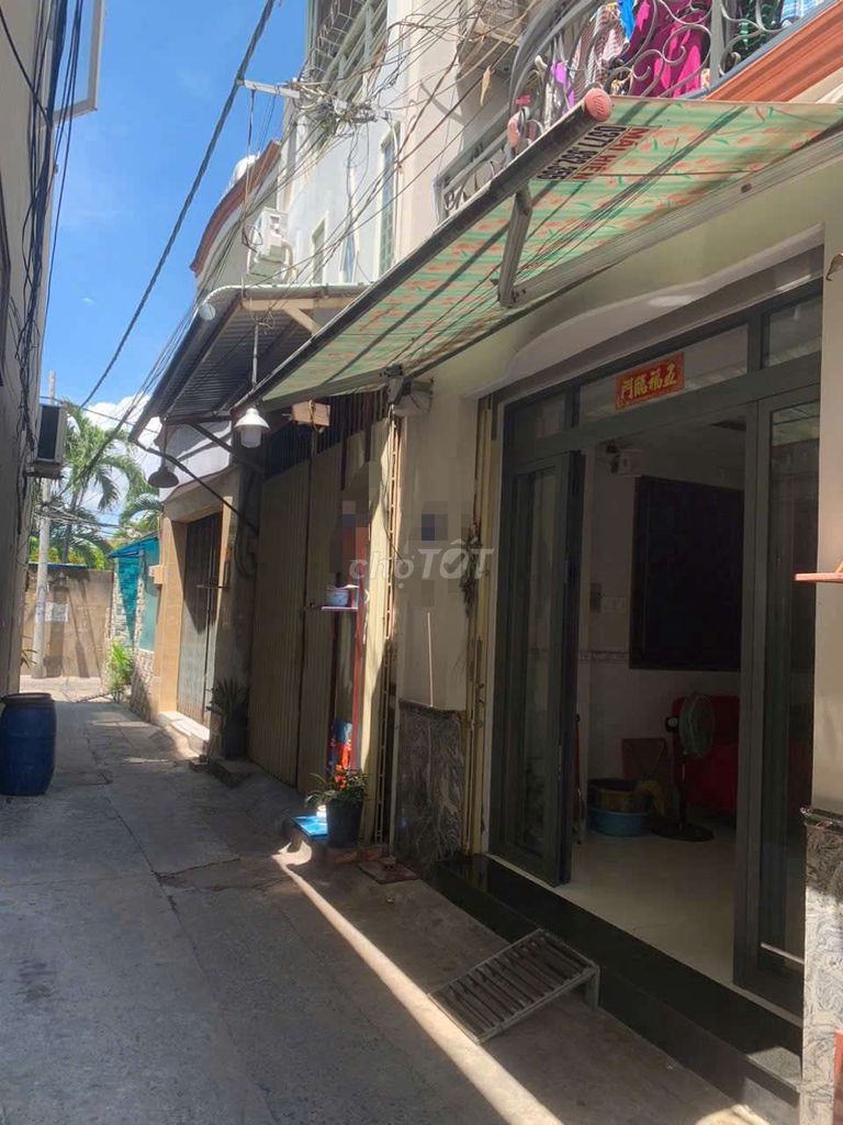 Продажа дома на Truong Phuoc Phan в начале Tinh Lo 10