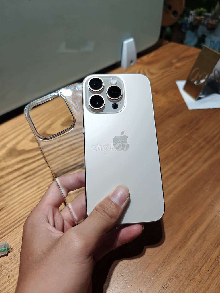 Apple iPhone 16 Pro 128GB Vàng. Mua bán Điện thoại tại Quận Gò Vấp Tp Hồ Chí Minh được đăng bởi Hảo Trần hình 1