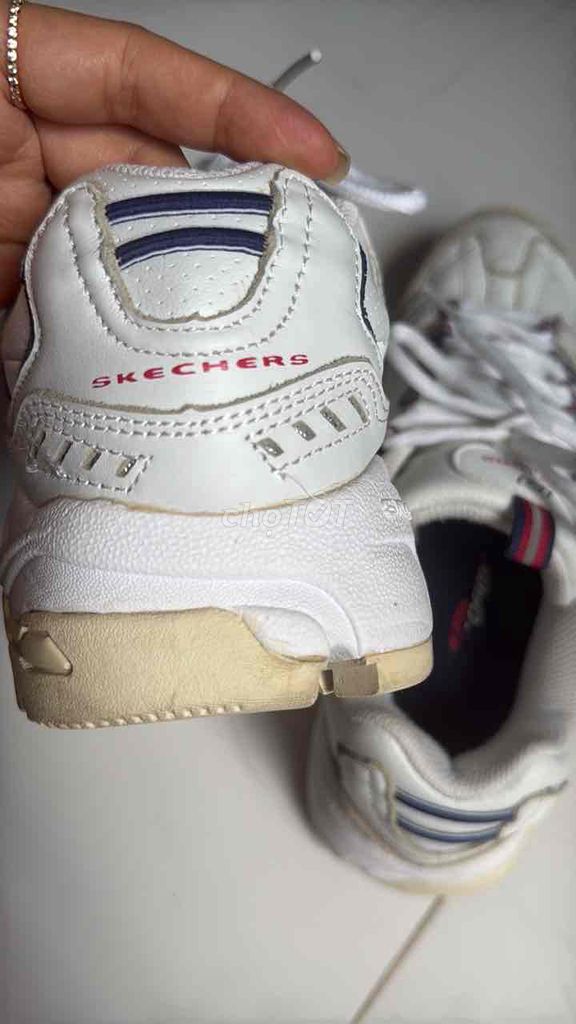 Giày thể thao Skechers Nữ size 40 Trắng. Mua bán Giày dép tại Huyện Nhà Bè Tp Hồ Chí Minh được đăng bởi Hương hằng hình 1