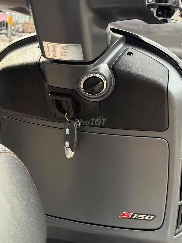 Vespa GTS 150 150 6-2025 KeyLess Smartkey TPHCM. Mua bán Xe máy tại Quận Phú Nhuận Tp Hồ Chí Minh được đăng bởi VESPA Piaggio Quốc Vương  hình 6