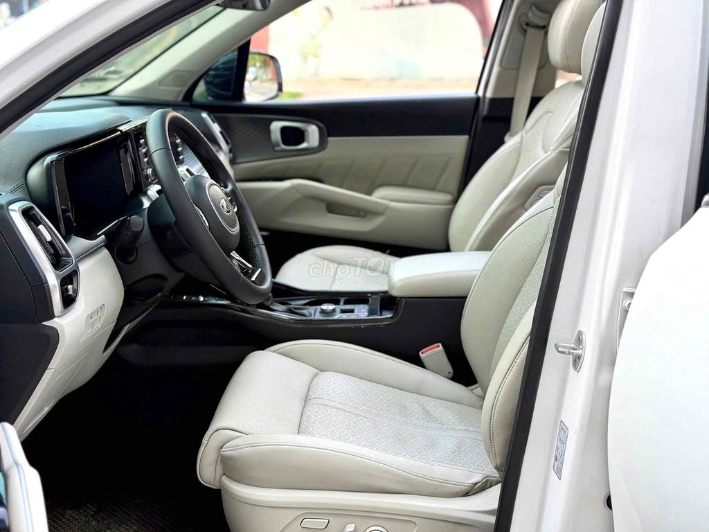 Kia Sorento 2021 2.5 AWD Trắng 80000 km. Mua bán Ô tô tại Quận Cầu Giấy Hà Nội được đăng bởi Cao Quý hình 13