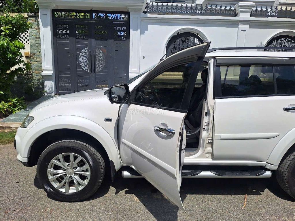 Mitsubishi Pajero Sport 2016 3.0AT 4×2 mau trang. Mua bán Ô tô tại Quận Bình Thạnh Tp Hồ Chí Minh được đăng bởi Hà Trọng Tèo  hình 1