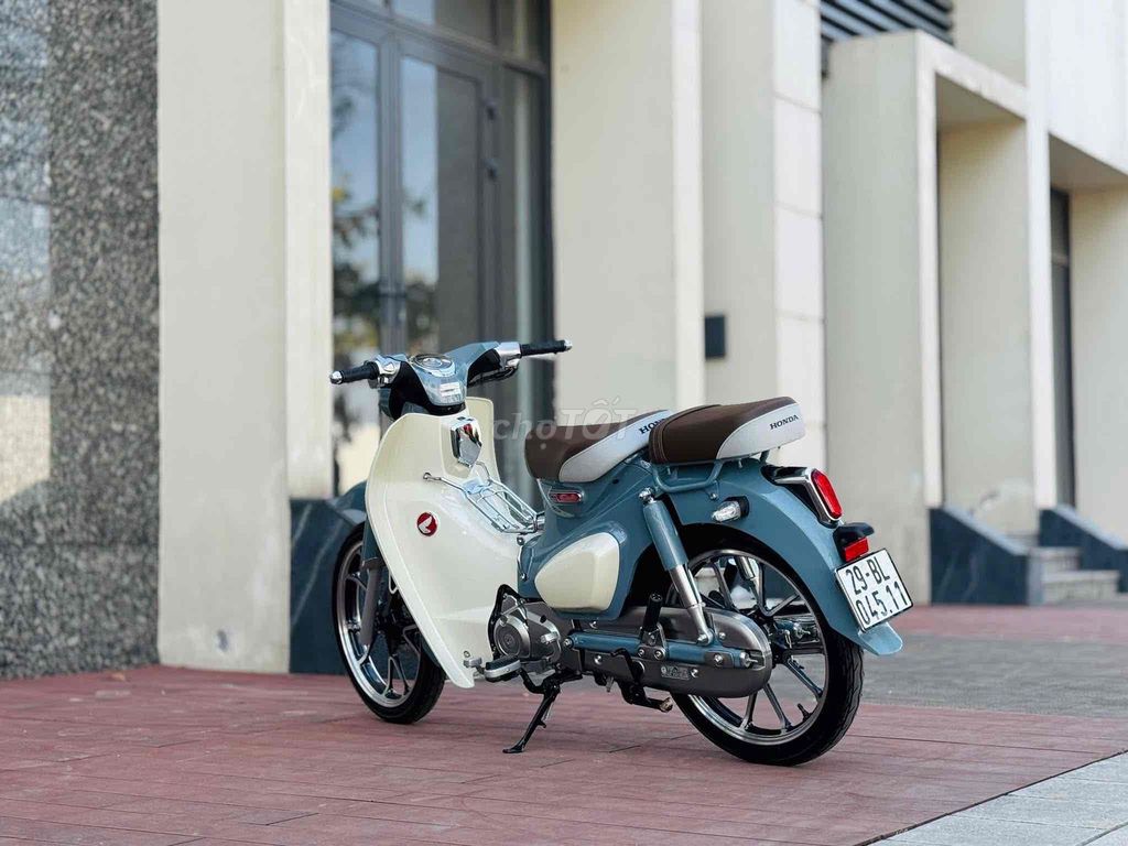 Honda Super Cub C125 2024 Xanh trắng 1000km. Mua bán Xe máy tại Quận Cầu Giấy Hà Nội được đăng bởi Tuấn Việt Motor hình 3