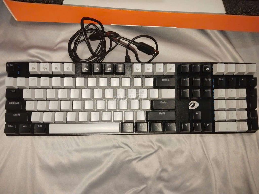 Bàn phím cơ DAREU EK810X Blue switch. Mua bán Phụ kiện (Màn hình, Chuột...) tại Thành phố Thủ Đức Tp Hồ Chí Minh được đăng bởi toan hình 1