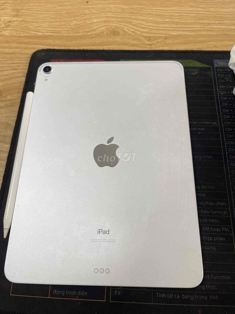 Apple iPad Pro 2018 64GB Bạc. Mua bán Máy tính bảng tại Quận Bình Thạnh Tp Hồ Chí Minh được đăng bởi Điệp hình 1