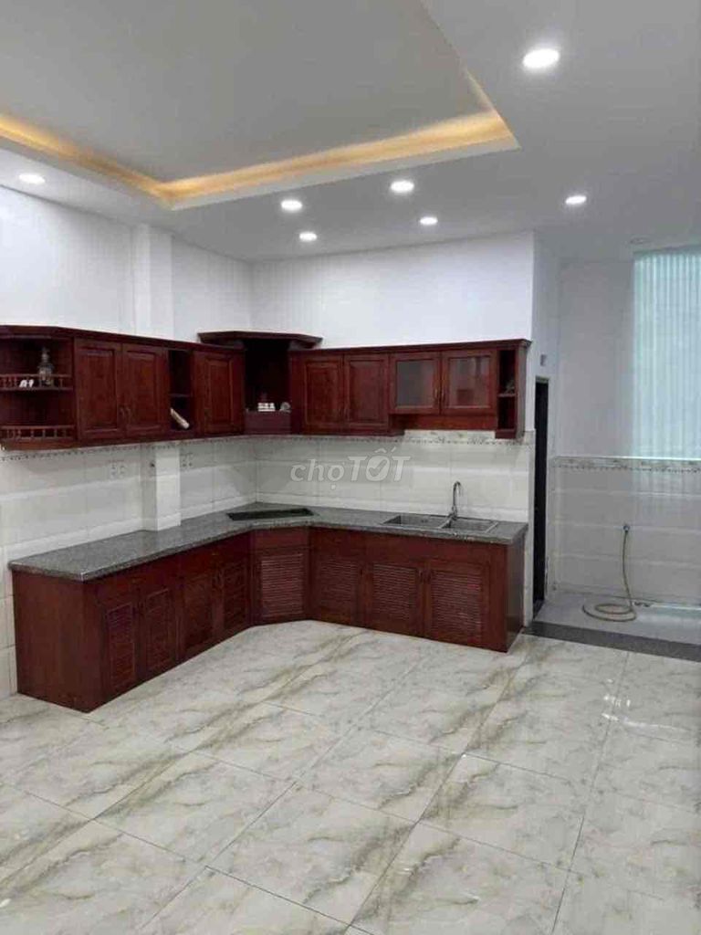 4X13M 2PN 2WC HẺM Ô TÔ